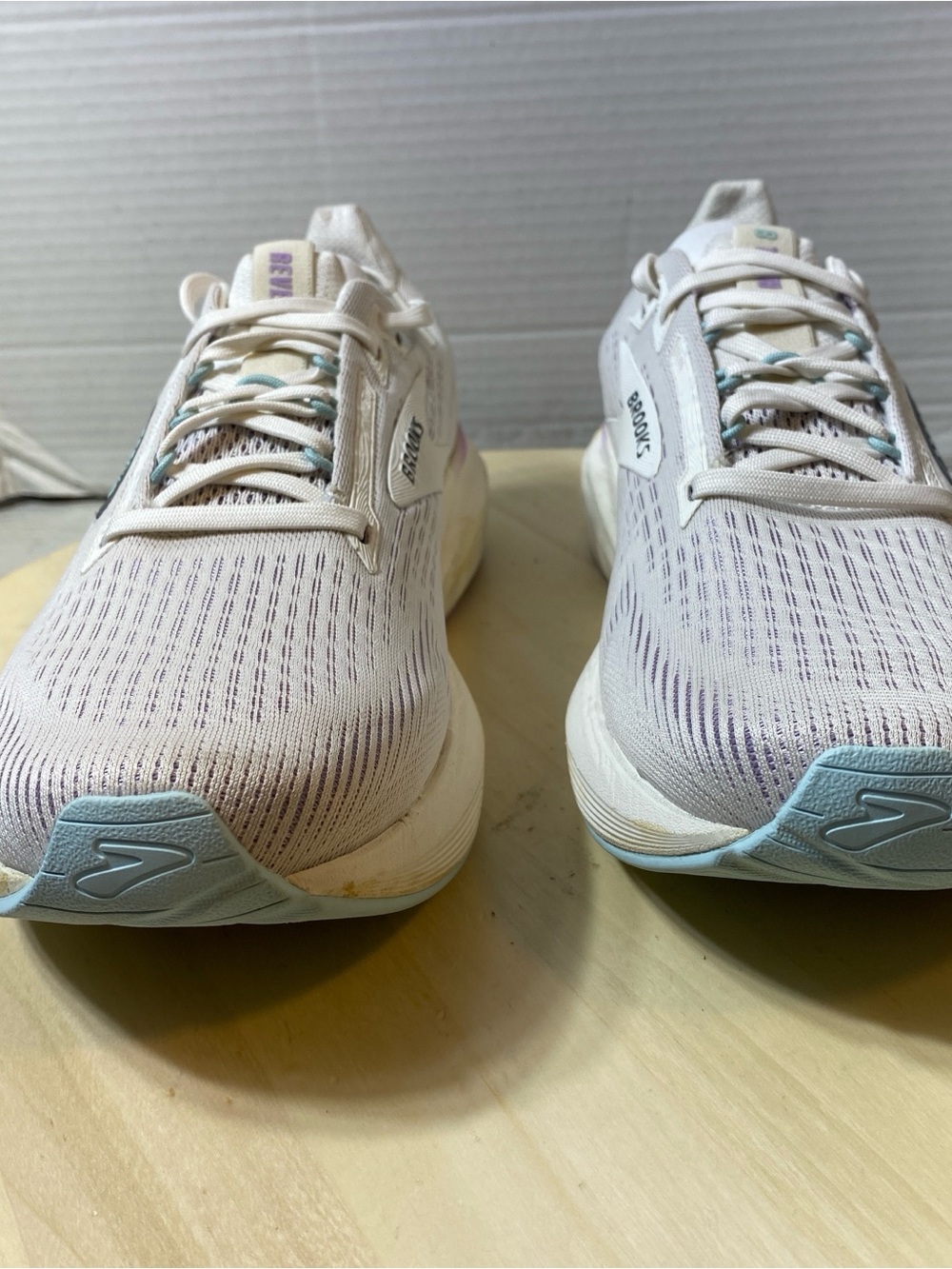 Brooks Revel 6 Women's Running Shoes Size 9 Medium B cream Purple 1204561B160 - Picture 5 of 11